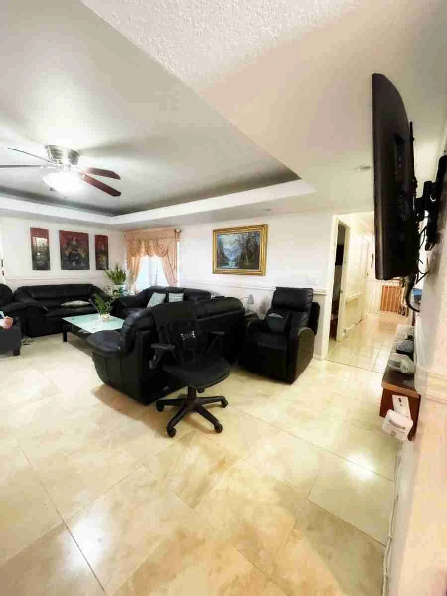 SLAKE-1002 - Photo 2