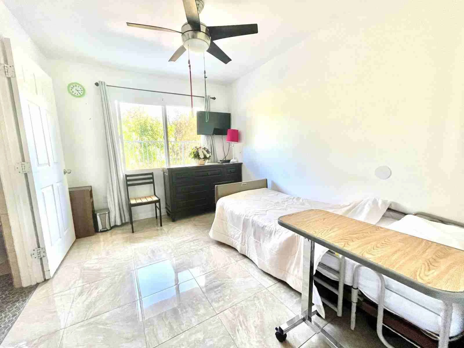 SLAKE-1008 - Photo 2