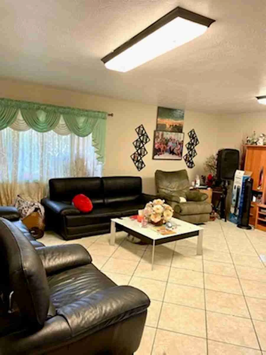 SLAKE-1022 - Photo 4