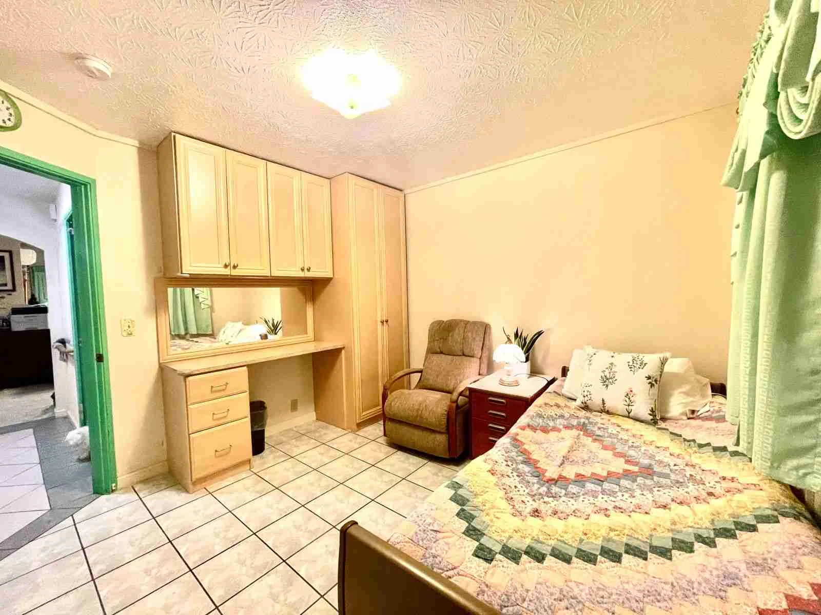 SLAKE-1022 - Photo 5