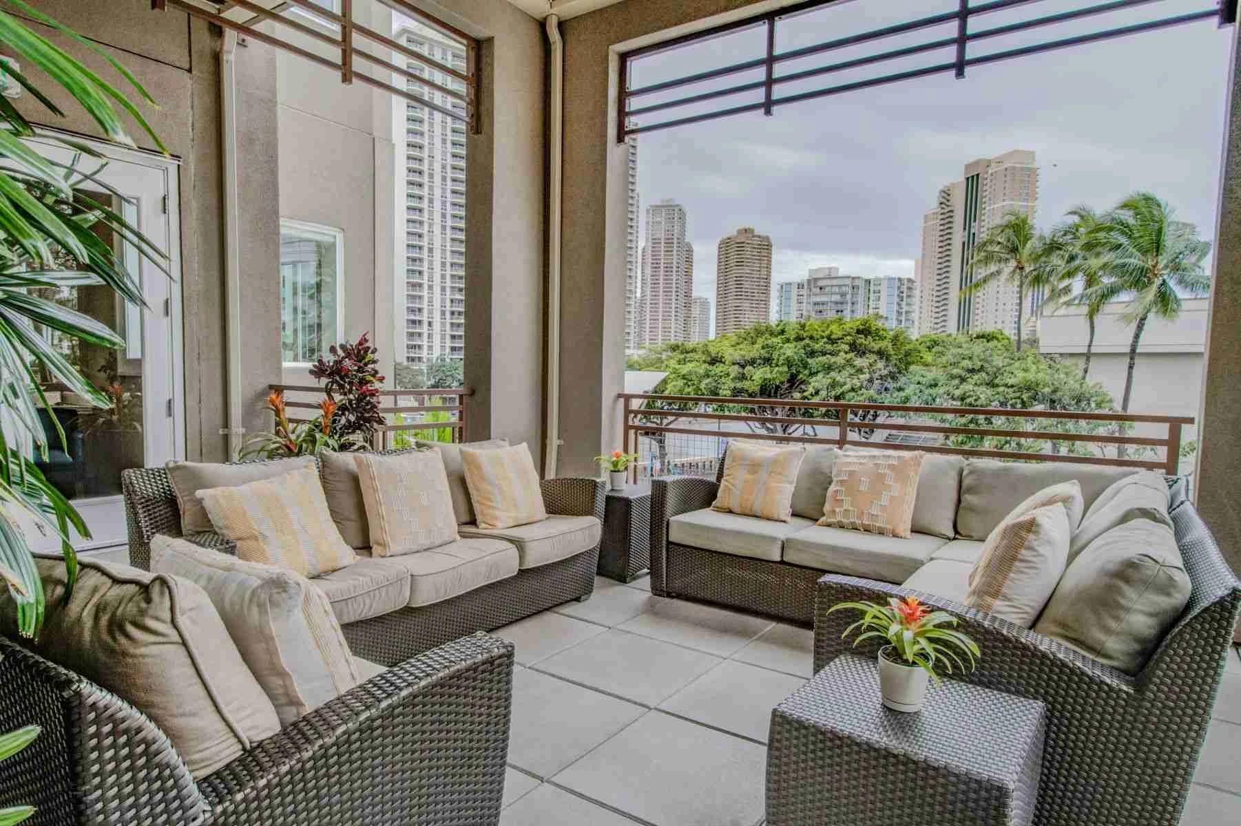 The Plaza at Waikiki