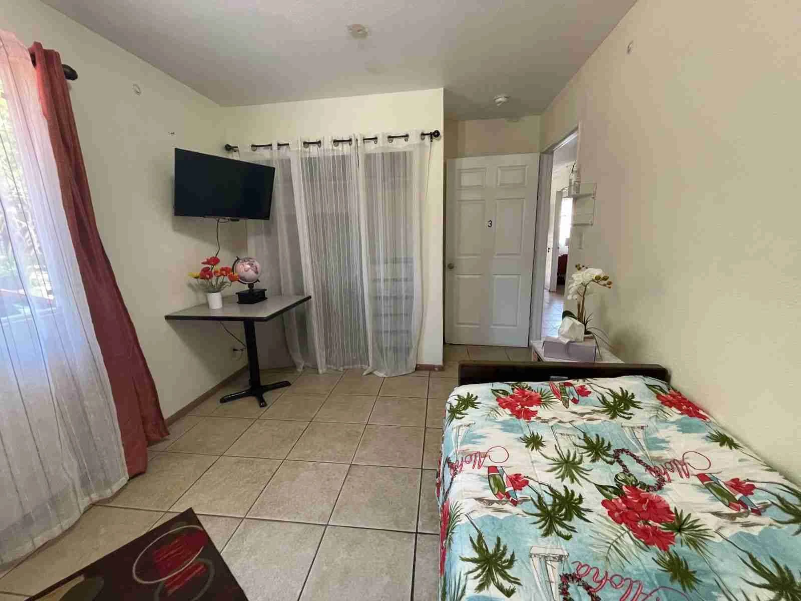 WPHU-1040-01P - Photo 4