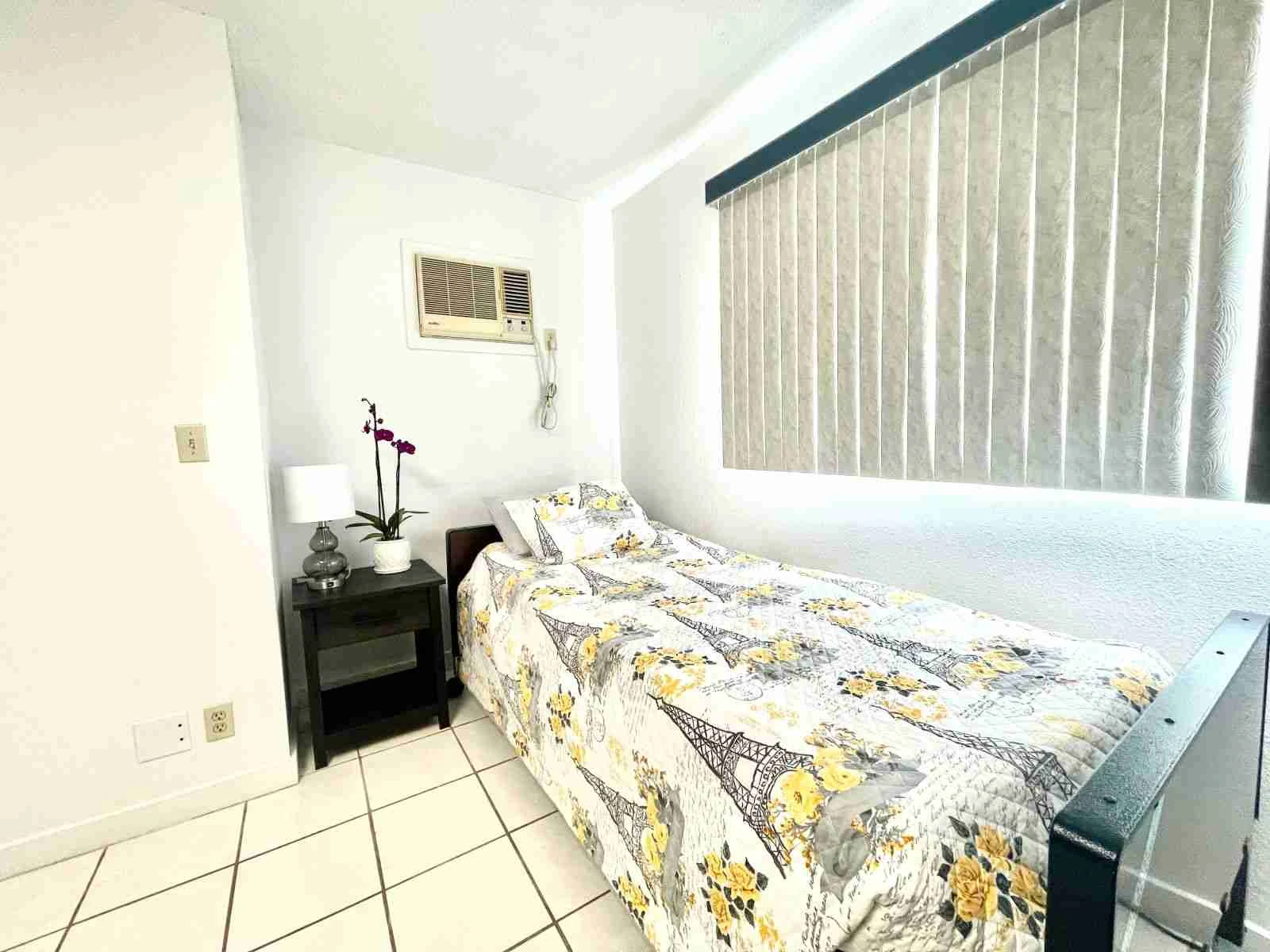 WPHU (VP)-1003 - Photo 3