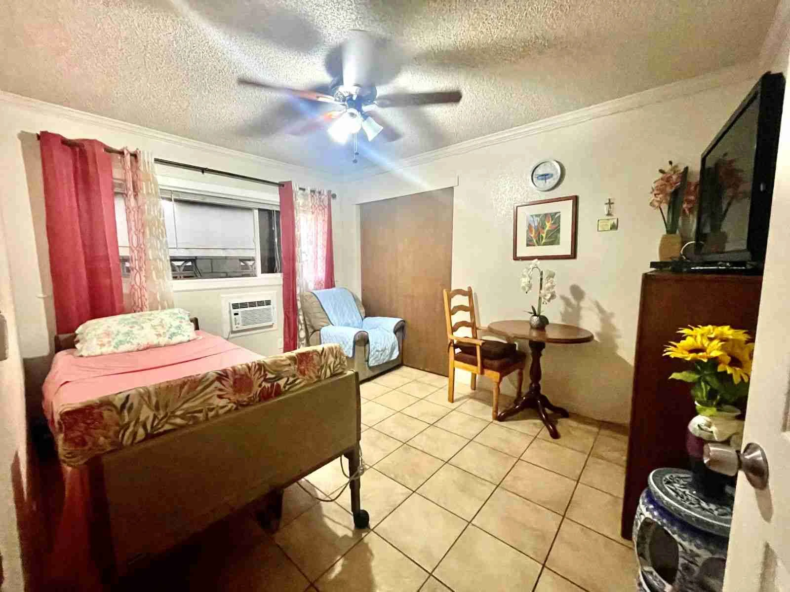 WPHU (VP)-1004 - Photo 3