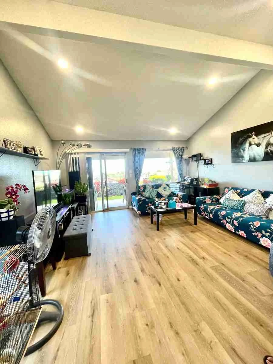 WPHU (VP)-1011 - Photo 1