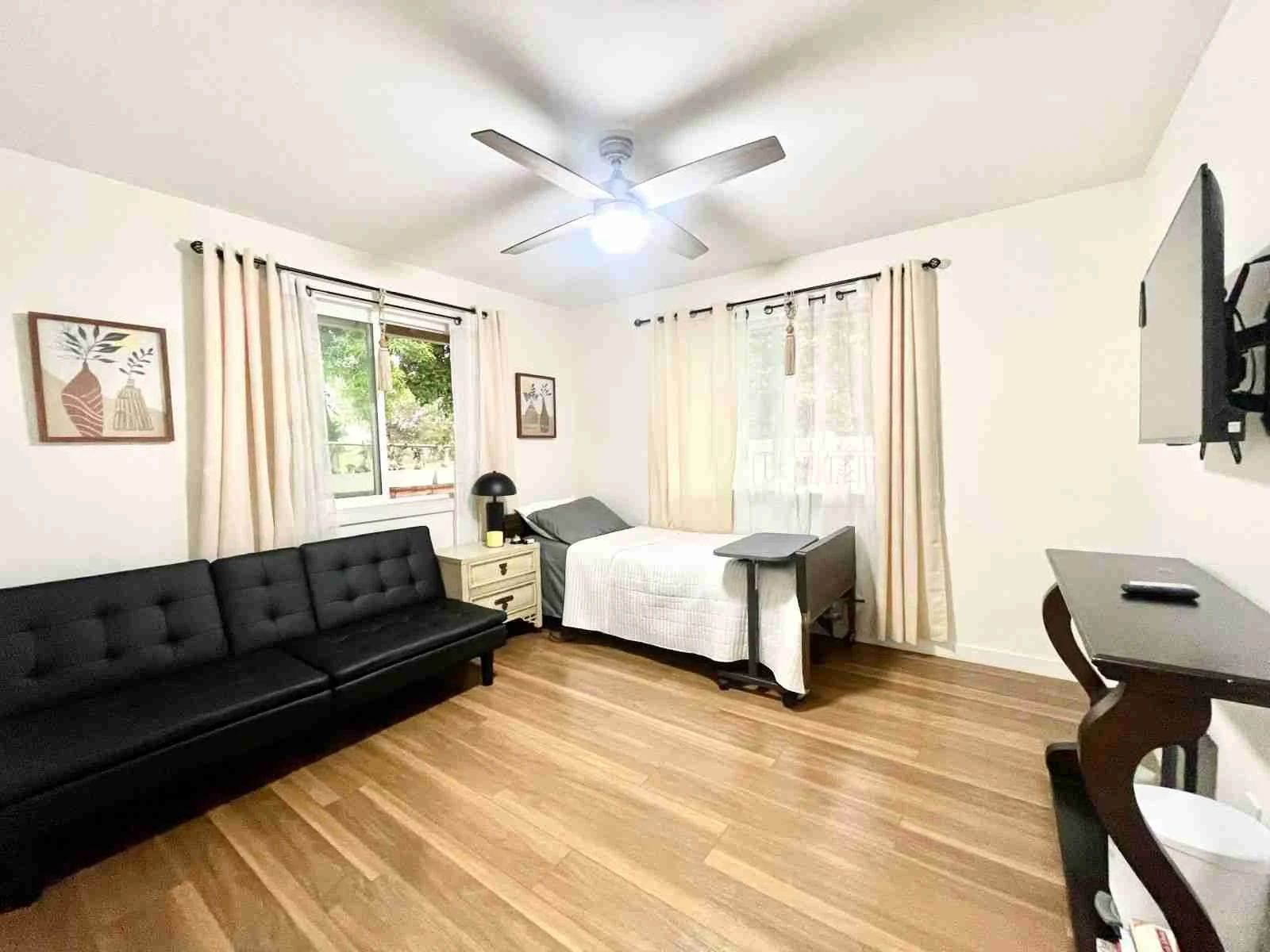 WPHU (VP)-1013 - Photo 3