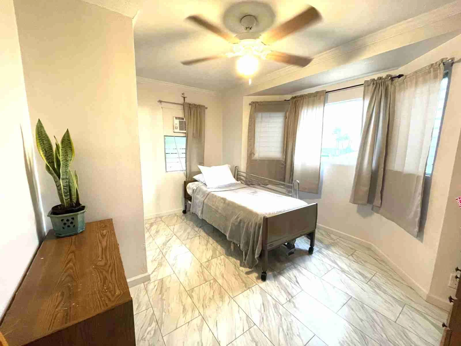 WPHU(VP)-1017 - Photo 3