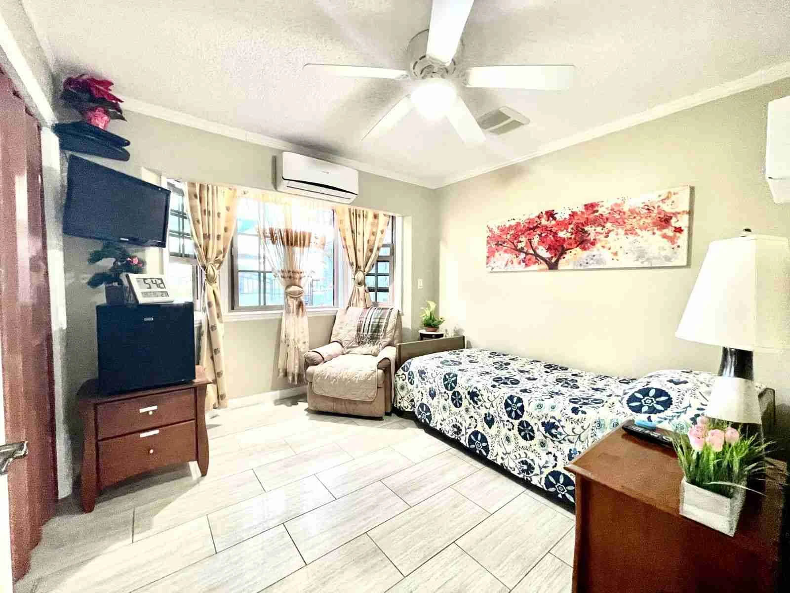 WPHU(VP)-1052 - Photo 3